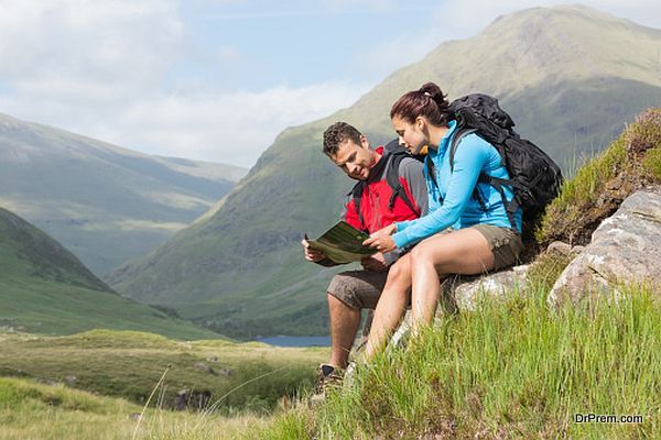 hiker couple